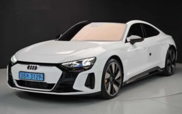 수원국산중고차 e-트론 GT GT 콰트로 프리미엄 매물 사진 20 - 2024/10 3,730km